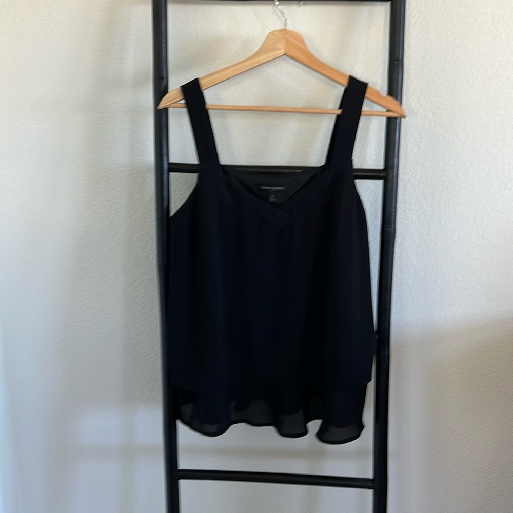 Women’s small black tank